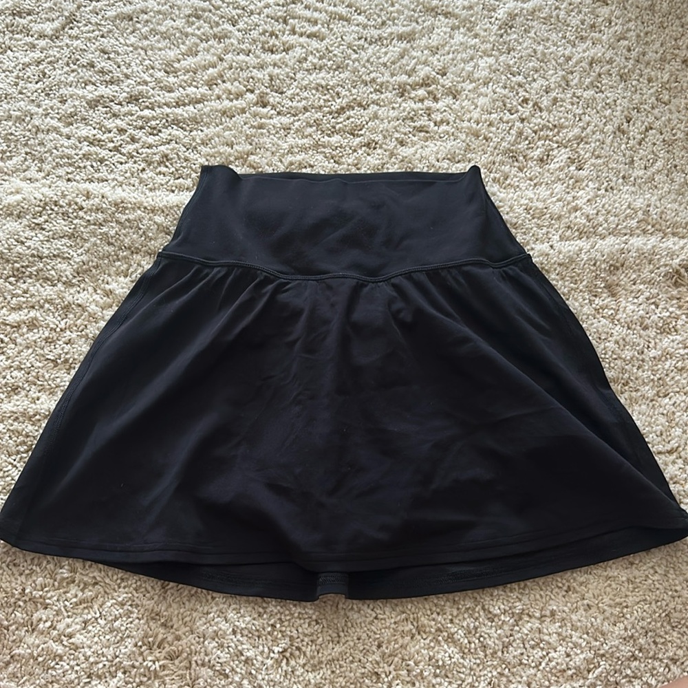 Lululemon black high rise align skirt size 4, worn once